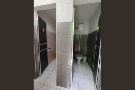 Casa à venda com 360m², 2 quartos e 1 vagaBanheiro de Serviço
