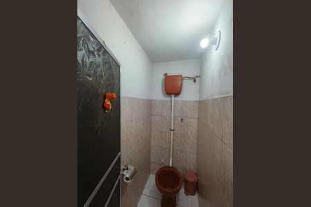Casa à venda com 360m², 2 quartos e 1 vagaBanheiro de Serviço 3