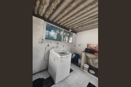 Casa à venda com 360m², 2 quartos e 1 vagaÁrea de Serviço