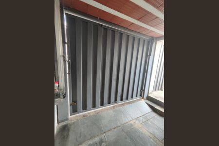 Casa à venda com 360m², 2 quartos e 1 vagaGaragem