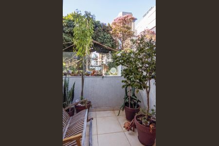 Apartamento à venda com 140m², 2 quartos e 2 vagasVaranda