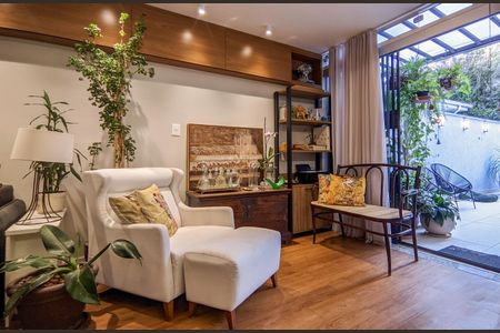 Apartamento à venda com 140m², 2 quartos e 2 vagasSala