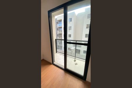 Apartamento à venda com 46m², 2 quartos e sem vaga Apartamento à venda com 46m², 2 quartos e sem vagaVaranda