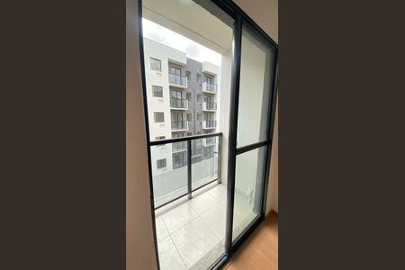 Apartamento à venda com 46m², 2 quartos e sem vaga Apartamento à venda com 46m², 2 quartos e sem vagaVaranda