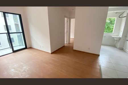Apartamento à venda com 46m², 2 quartos e sem vaga Apartamento à venda com 46m², 2 quartos e sem vagaSala