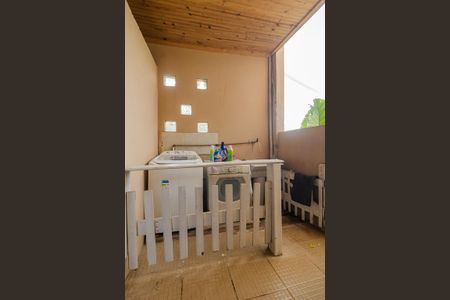 Casa à venda com 170m², 5 quartos e 2 vagas Casa à venda com 170m², 5 quartos e 2 vagasÁrea de Serviço