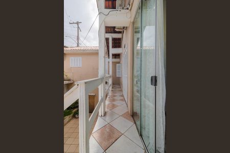 Casa à venda com 170m², 5 quartos e 2 vagas Casa à venda com 170m², 5 quartos e 2 vagasVaranda da frente