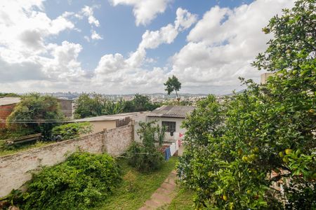 Casa à venda com 170m², 5 quartos e 2 vagas Casa à venda com 170m², 5 quartos e 2 vagasvista