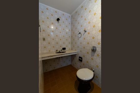 Casa para alugar com 180m², 4 quartos e 4 vagas Casa para alugar com 180m², 4 quartos e 4 vagasBanheiro da Suíte 2