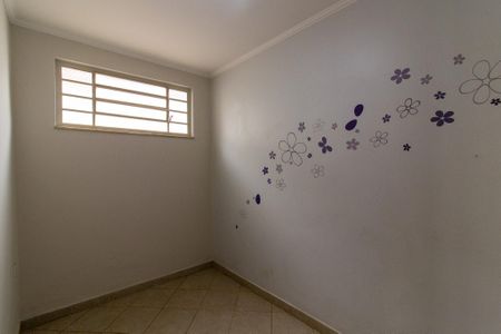 Casa para alugar com 180m², 4 quartos e 4 vagas Casa para alugar com 180m², 4 quartos e 4 vagasQuarto 1