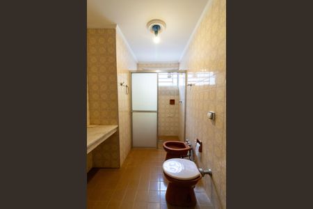 Casa para alugar com 180m², 4 quartos e 4 vagas Casa para alugar com 180m², 4 quartos e 4 vagasBanheiro