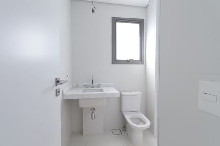 Apartamento à venda com 160m², 4 quartos e 2 vagasBanheiro da Suíte 1