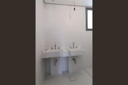 Apartamento à venda com 160m², 3 quartos e 2 vagasBanheiro - Quarto 3