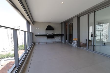 Apartamento à venda com 160m², 3 quartos e 2 vagasVaranda