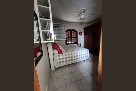 Casa à venda com 180m², 2 quartos e sem vaga