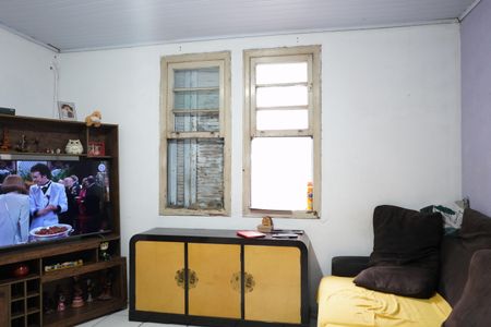 Casa à venda com 250m², 2 quartos e 4 vagasSala