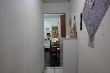 Casa à venda com 250m², 2 quartos e 4 vagasCorredor 