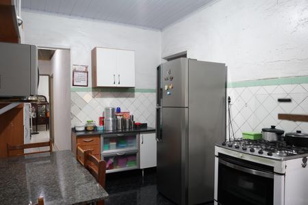 Casa à venda com 250m², 2 quartos e 4 vagasCozinha 