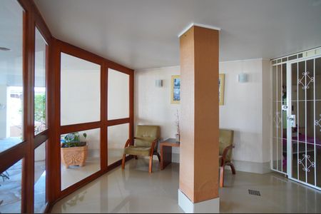 Apartamento à venda com 88m², 2 quartos e sem vagaÁrea comum - Hall