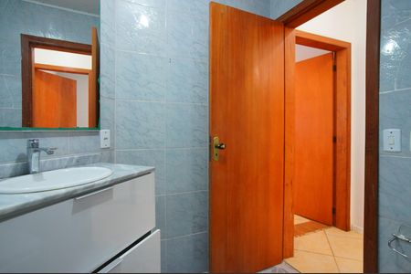 Apartamento à venda com 88m², 2 quartos e sem vagaBanheiro Corredor