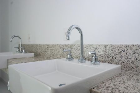 Apartamento à venda com 167m², 3 quartos e 2 vagas Apartamento à venda com 167m², 3 quartos e 2 vagasBanheiro da Suíte 1