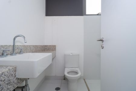 Apartamento à venda com 167m², 3 quartos e 2 vagas Apartamento à venda com 167m², 3 quartos e 2 vagasBanheiro da Suíte 2