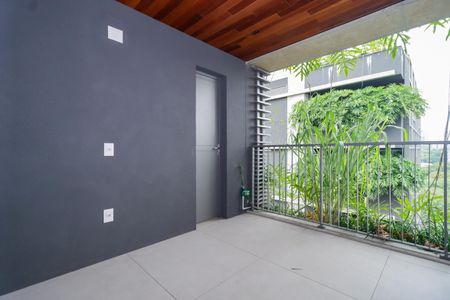 Apartamento à venda com 167m², 3 quartos e 2 vagas Apartamento à venda com 167m², 3 quartos e 2 vagasVaranda da Suíte 1