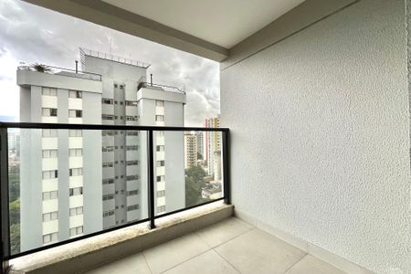 Studio à venda com 28m², 1 quarto e sem vaga Studio à venda com 28m², 1 quarto e sem vagaVaranda Studio