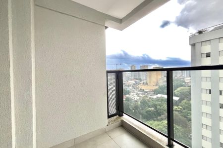 Studio à venda com 28m², 1 quarto e sem vaga Studio à venda com 28m², 1 quarto e sem vagaVaranda Studio