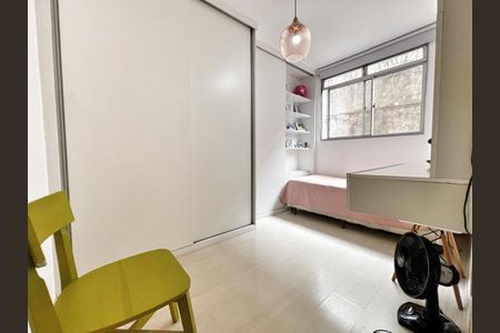 Apartamento à venda com 74m², 3 quartos e 1 vaga Apartamento à venda com 74m², 3 quartos e 1 vagaQuarto 2
