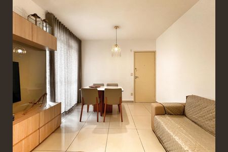 Apartamento à venda com 74m², 3 quartos e 1 vaga Apartamento à venda com 74m², 3 quartos e 1 vagaSala