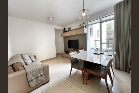 Apartamento à venda com 74m², 3 quartos e 1 vaga Apartamento à venda com 74m², 3 quartos e 1 vagaSala