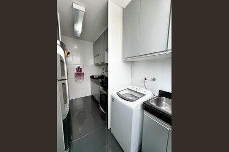 Apartamento à venda com 74m², 3 quartos e 1 vaga Apartamento à venda com 74m², 3 quartos e 1 vagaÁrea de Serviço