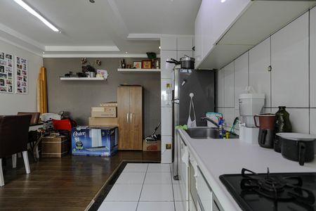 Apartamento para alugar com 74m², 3 quartos e 2 vagas Apartamento para alugar com 74m², 3 quartos e 2 vagasCozinha