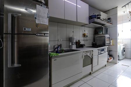 Apartamento para alugar com 74m², 3 quartos e 2 vagas Apartamento para alugar com 74m², 3 quartos e 2 vagasCozinha