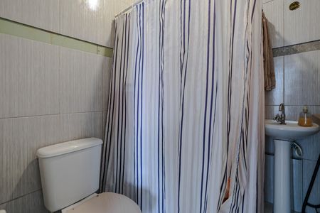 Apartamento para alugar com 74m², 3 quartos e 2 vagas Apartamento para alugar com 74m², 3 quartos e 2 vagasBanheiro