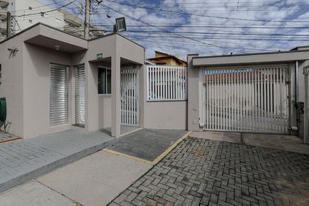 Apartamento para alugar com 74m², 3 quartos e 2 vagas Apartamento para alugar com 74m², 3 quartos e 2 vagasÁrea Comum - Estacionamento
