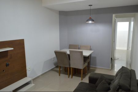 Casa à venda com 67m², 2 quartos e 1 vagaSala