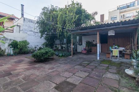 Casa à venda com 250m², 4 quartos e 2 vagas Casa à venda com 250m², 4 quartos e 2 vagasQuintal