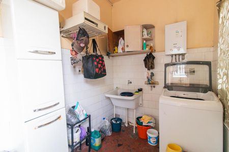 Casa à venda com 250m², 4 quartos e 2 vagas Casa à venda com 250m², 4 quartos e 2 vagasÁrea de Serviço