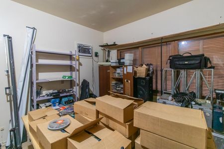 Casa à venda com 250m², 4 quartos e 2 vagas Casa à venda com 250m², 4 quartos e 2 vagasQuarto 4