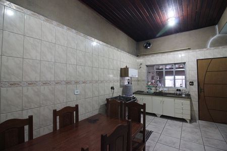 Casa à venda com 310m², 2 quartos e 3 vagasCozinha