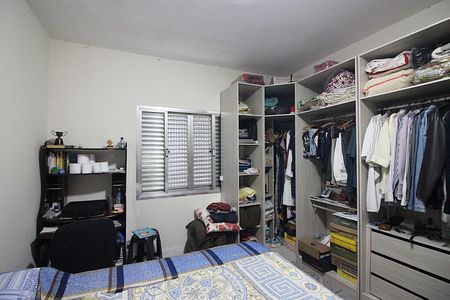 Casa à venda com 310m², 2 quartos e 3 vagasQuarto 2 - Suíte