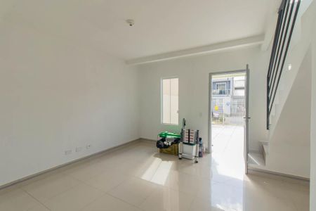 Casa para alugar com 62m², 3 quartos e 2 vagas Casa para alugar com 62m², 3 quartos e 2 vagasSala