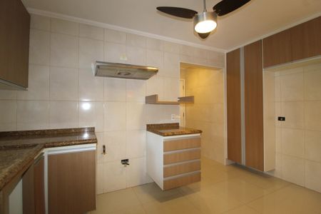Apartamento à venda com 129m², 3 quartos e 2 vagasCozinha