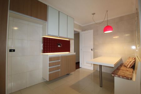 Apartamento à venda com 129m², 3 quartos e 2 vagasCozinha