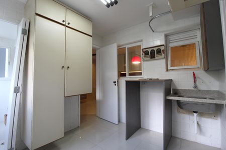 Apartamento à venda com 129m², 3 quartos e 2 vagasÁrea de Serviço