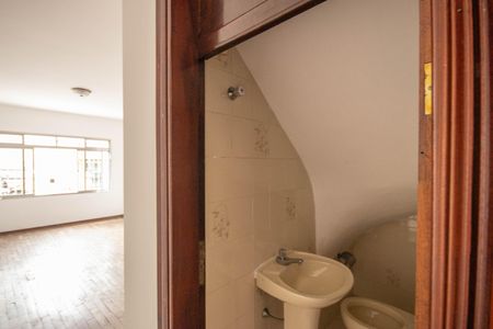 Casa à venda com 140m², 3 quartos e 3 vagasLavabo 1