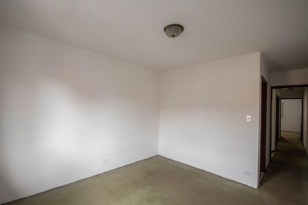 Casa à venda com 140m², 3 quartos e 3 vagasSuíte