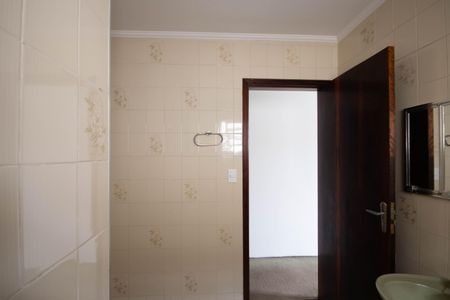 Casa à venda com 140m², 3 quartos e 3 vagasBanheiro da Suíte